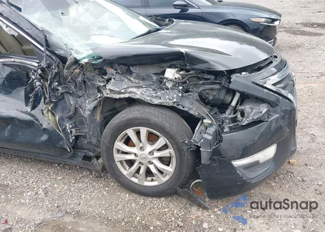 2014 Nissan Altima 2.5 S из США, поврежденный, VIN 1N4AL3AP3EC138443